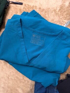 Figs Alps Blue Women's Scrubs